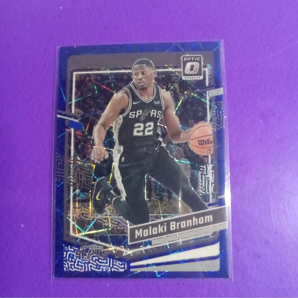 2023-24 Panini Donruss Optic - Malaki Branham #51 Blue Velocity Prizm